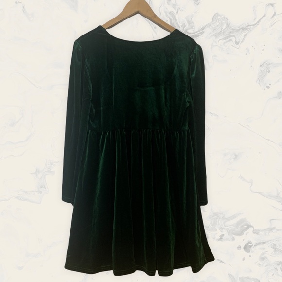 ModCloth Velvet Dress - Picture 3 of 4